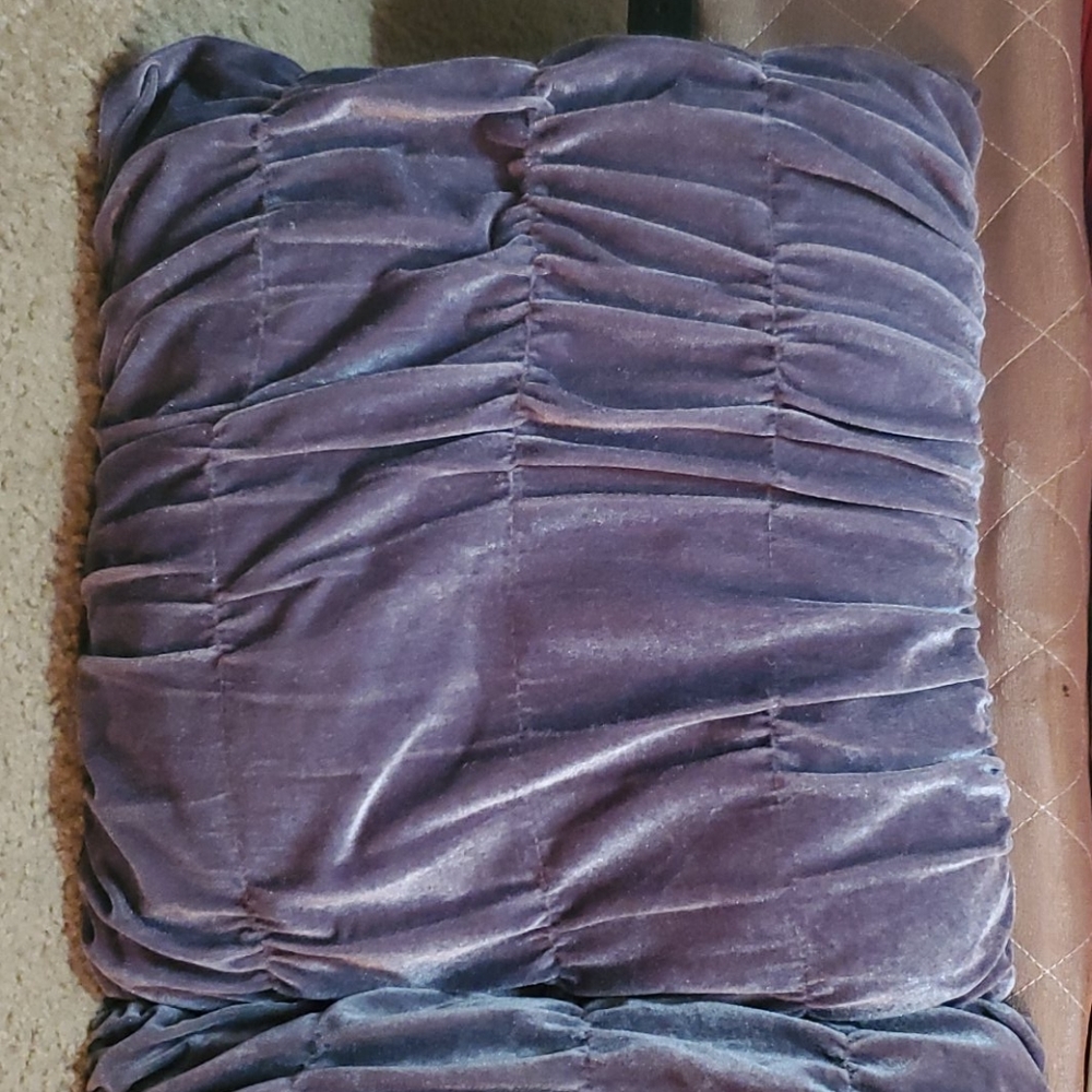 TWO GREY RUCHED DECORATIVE PILLOWS